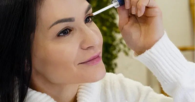 Ali serumi za rast trepalnic resnično delujejo? - Gaia Naturelle